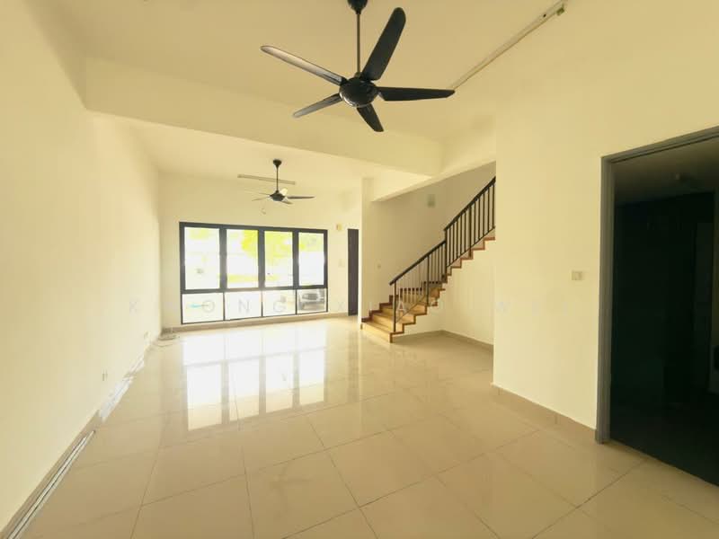Rumah Teres 2 Tingkat untuk Disewa di Rawang (Selangor) - Kwong Xiao Wei - Living Room - PropertyGuru.com.my