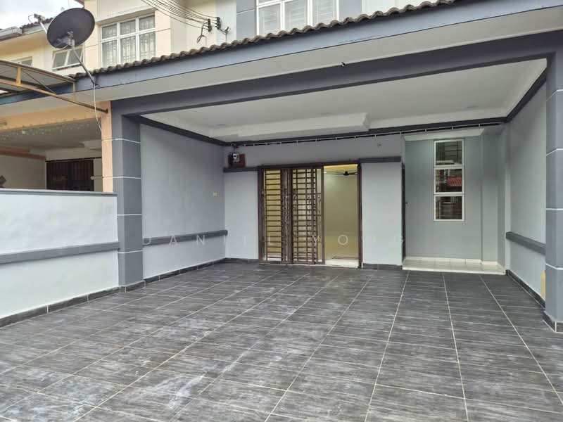 Rumah Teres 2 Tingkat untuk Dijual di Taman Pulai Indah (Johor Bahru) - Daniel Yong - Exterior - PropertyGuru.com.my