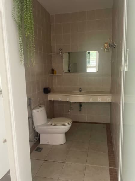 Semi-Detached House for Sale in Petaling Jaya (Selangor) - Mei Lee Tang - Bathroom - PropertyGuru.com.my