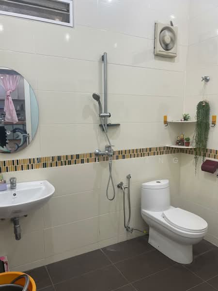 Semi-Detached House for Sale in Petaling Jaya (Selangor) - Mei Lee Tang - Bathroom - PropertyGuru.com.my