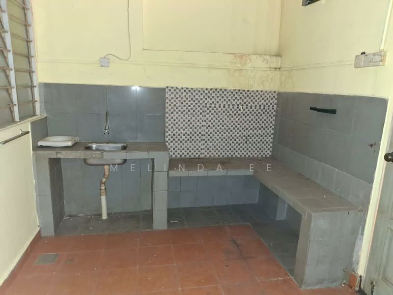 Rumah Teres 2 Tingkat untuk Disewa di Taman Perling (Perling) - Melinda Ee - Kitchen - PropertyGuru.com.my