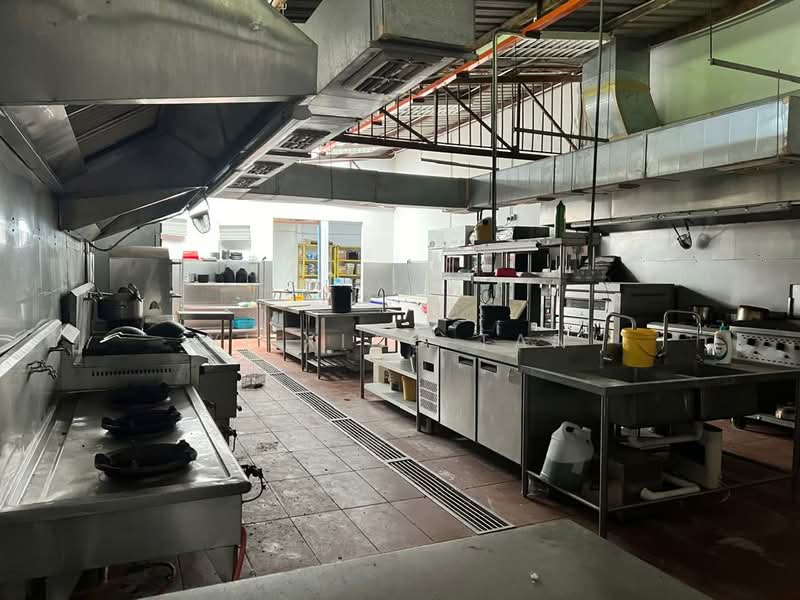 Kilang untuk Disewa di Seksyen 51 (Petaling Jaya) - Tyler Tan - Kitchen - PropertyGuru.com.my
