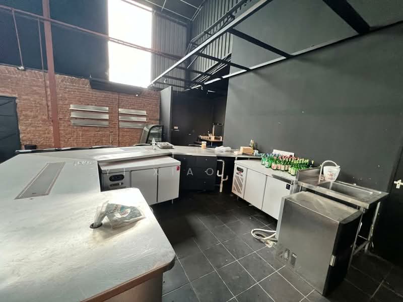 Kilang untuk Disewa di Seksyen 51 (Petaling Jaya) - Tyler Tan - Interior - PropertyGuru.com.my