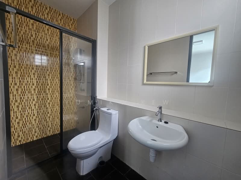 Semi-Detached House for Sale in Taman Saujana Suria (Kajang) - Yumiko Kew - Bathroom - PropertyGuru.com.my