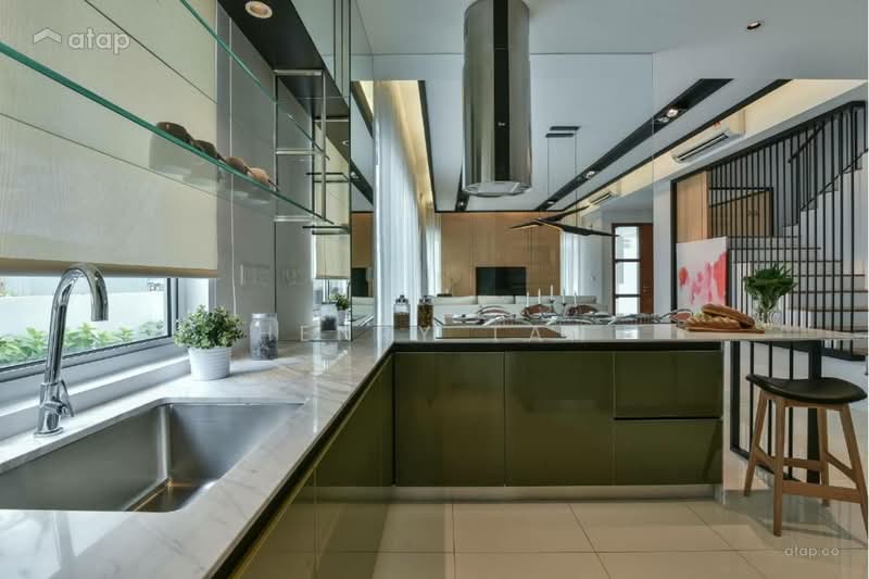 Rumah Teres 3 Tingkat untuk Dijual di Seksyen U9 (Shah Alam) - Henry Tan - Kitchen - PropertyGuru.com.my