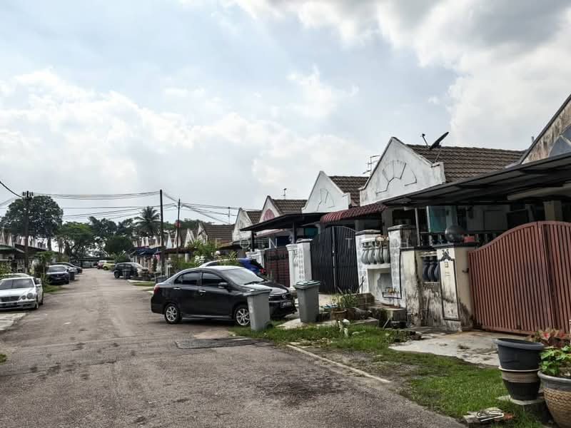 Rumah Teres 1 Tingkat untuk Dijual di Taman Universiti (Skudai) - Ee Fong Toh - PropertyGuru.com.my