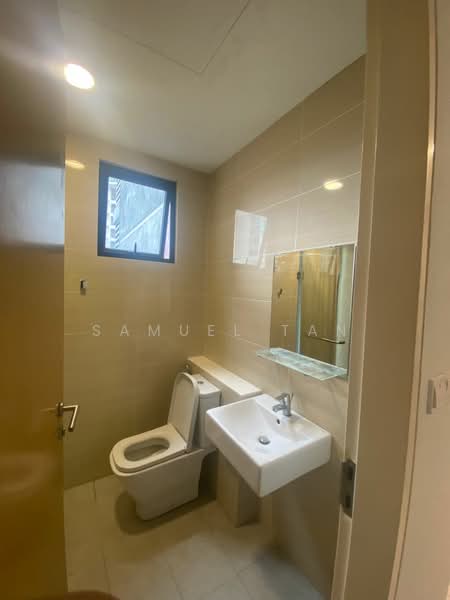 Servis Apartment untuk Disewa di Setia SKY Residences - Samuel Tan - Bathroom - PropertyGuru.com.my