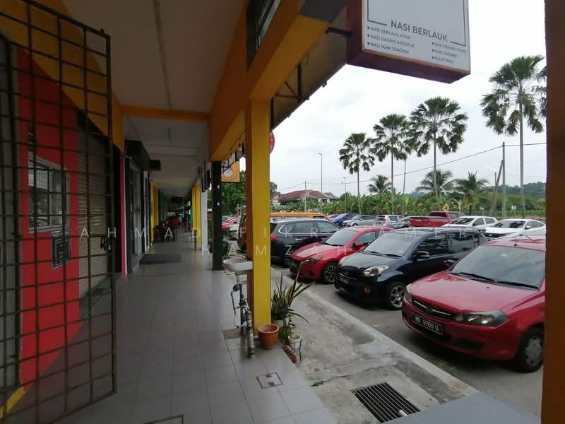Shop / Office for Rent in Seksyen 15 (Bangi) - Ahmad Fikri Amer Hamzah - Exterior - PropertyGuru.com.my