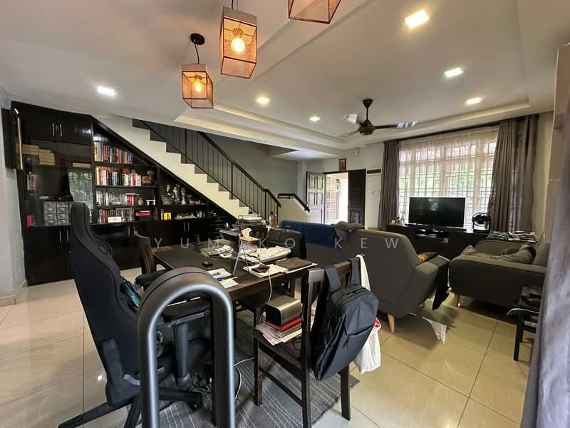 Rumah Teres 2 Tingkat untuk Dijual di Bandar Mahkota Cheras (Cheras) - Yumiko Kew - Living Room - PropertyGuru.com.my
