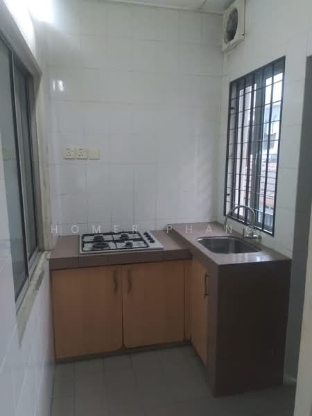 Rumah Teres untuk Dijual di Taman Mayang (Petaling Jaya) - Homer Phang - Kitchen - PropertyGuru.com.my