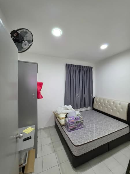 Pangsapuri untuk Disewa di Molek Ria - Elvis Sim - Bedroom - PropertyGuru.com.my