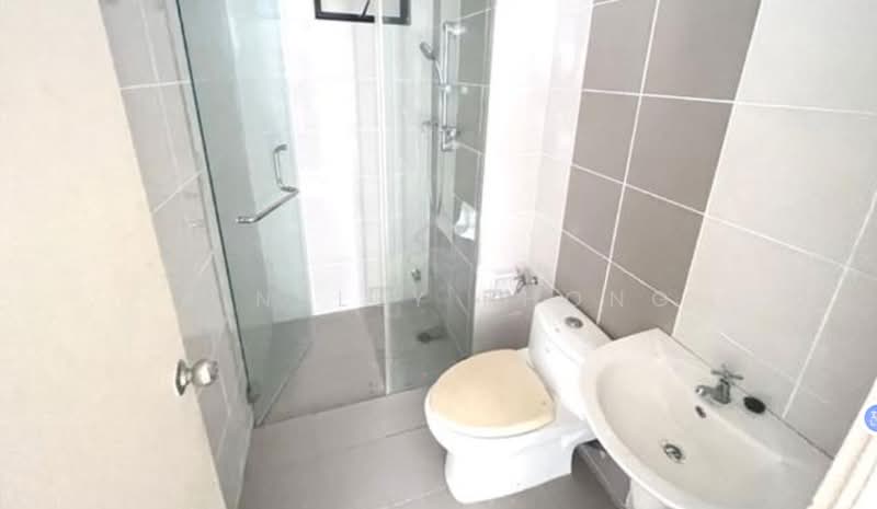 Condominium for Sale at Upper East @ Tiger Lane - Ainsley Thong - Bathroom - PropertyGuru.com.my