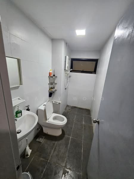 Servis Apartment untuk Dijual di Sk One Residence - Sally Wong - Bathroom - PropertyGuru.com.my