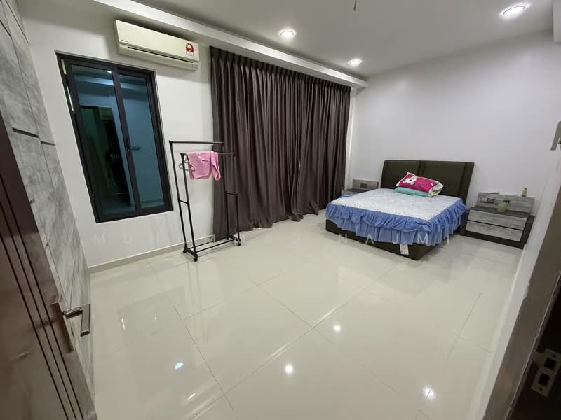 Rumah Banglo untuk Dijual di Bandar Chukai (Cukai) - Muhammad Najmi - Bedroom - PropertyGuru.com.my