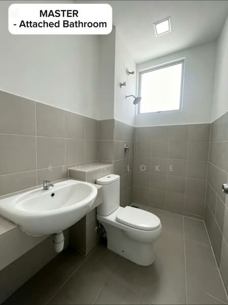 2-storey Terraced House for Sale in Bandar Baru Puncak Alam (Puncak Alam) - Kevin Loke - Bathroom - PropertyGuru.com.my