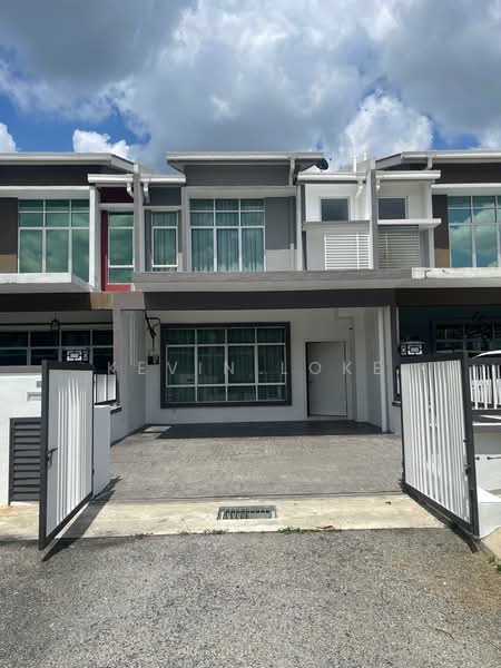 Rumah Teres 2-Tingkat untuk Dijual di Bandar Baru Puncak Alam (Puncak Alam) - Kevin Loke - Exterior - PropertyGuru.com.my