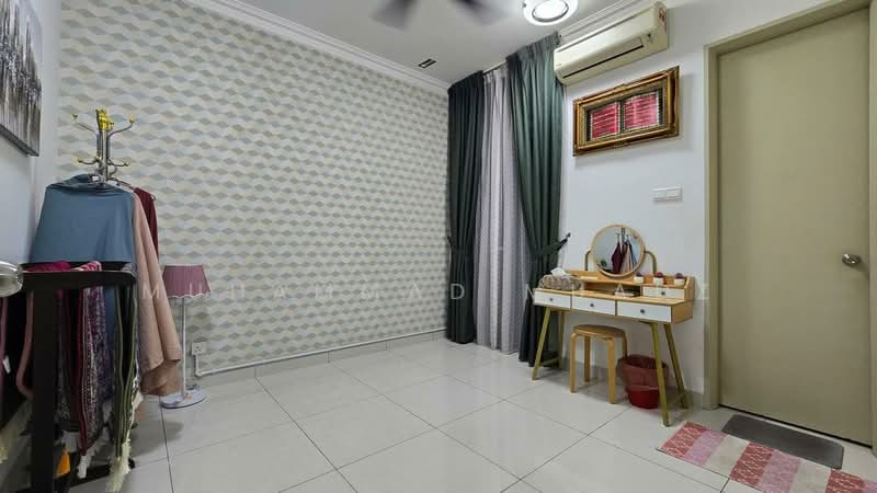 3-storey Terraced House for Sale in Subang Jaya (Selangor) - Muhammad Muadz - Bedroom - PropertyGuru.com.my
