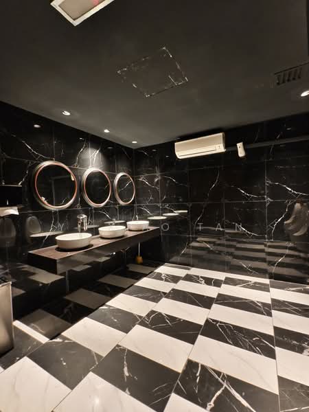 Rumah Niaga untuk Disewa di Kuchai Lama (Kuala Lumpur) - Tyler Tan - Bathroom - PropertyGuru.com.my