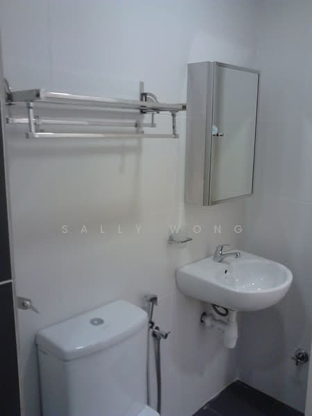 Servis Apartment untuk Dijual di Zeva @ Equine South - Sally Wong - Bathroom - PropertyGuru.com.my