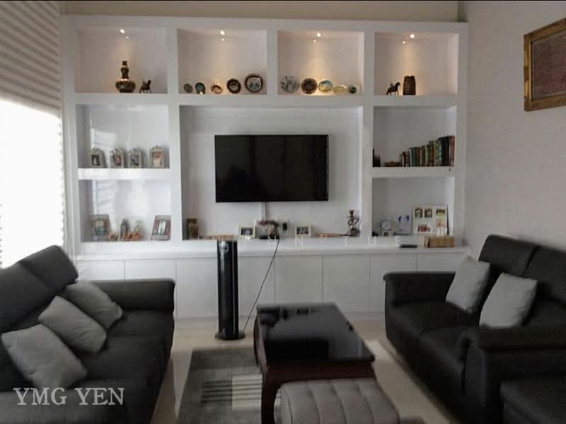 2.5-storey Terraced House for Sale in Bukit Raja (Selangor) - Reilynn Tue - Living Room - PropertyGuru.com.my