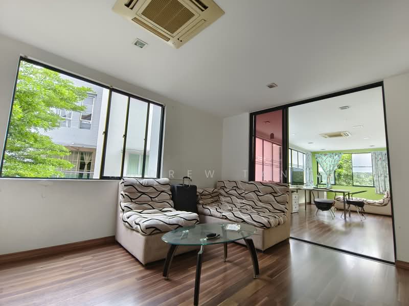 Rumah Teres 3 Tingkat untuk Dijual di Taman Tasik Prima (Puchong) - Andrew Tan - Living Room - PropertyGuru.com.my