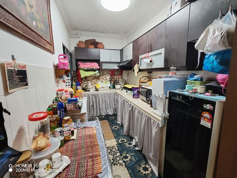 Condominium for Sale at Indah Condominium - Ahmad Gadafi Md Nor - Kitchen - PropertyGuru.com.my