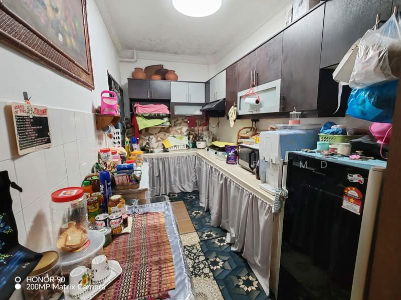 Condominium for Sale at Indah Condominium - Ahmad Gadafi Md Nor - Kitchen - PropertyGuru.com.my