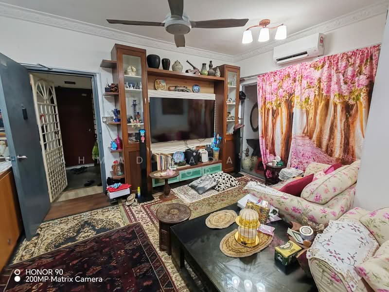 Condominium for Sale at Indah Condominium - Ahmad Gadafi Md Nor - Living Room - PropertyGuru.com.my
