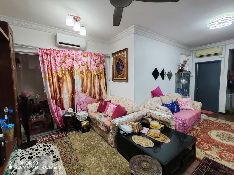 Condominium for Sale at Indah Condominium - Ahmad Gadafi Md Nor - Living Room - PropertyGuru.com.my