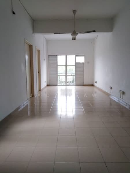 Flat for Sale at Taman Subang Indah - jack leaw - Living Room - PropertyGuru.com.my