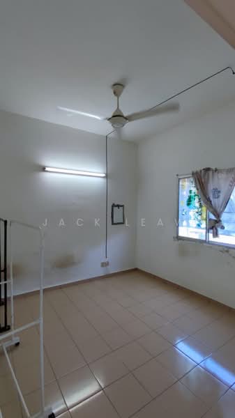 Flat for Sale at Taman Subang Indah - jack leaw - Interior - PropertyGuru.com.my