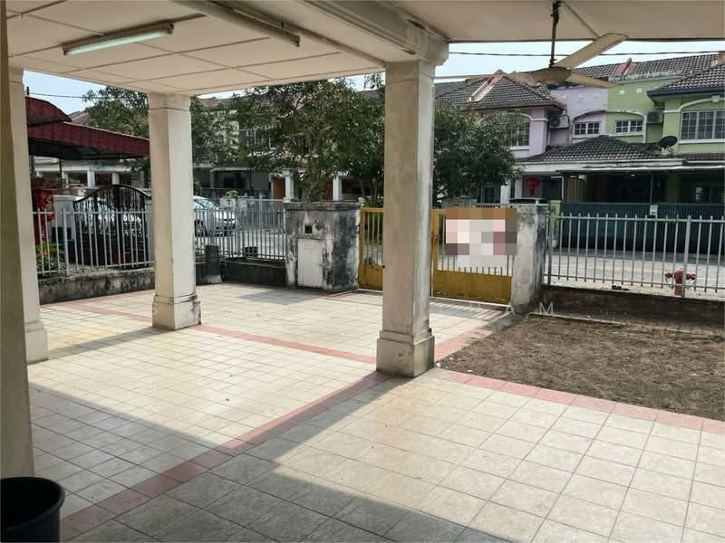 2-storey Terraced House for Sale in Sungai Buloh (Selangor) - Syamsul Ilham - Exterior - PropertyGuru.com.my