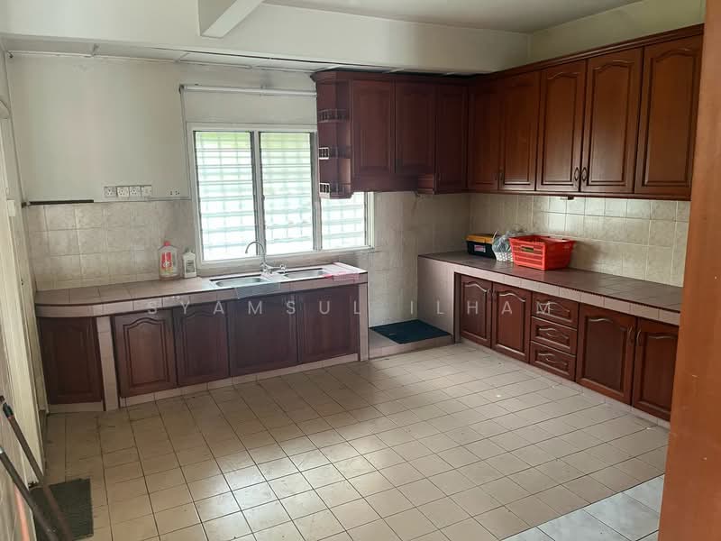 2-storey Terraced House for Sale in Sungai Buloh (Selangor) - Syamsul Ilham - Kitchen - PropertyGuru.com.my