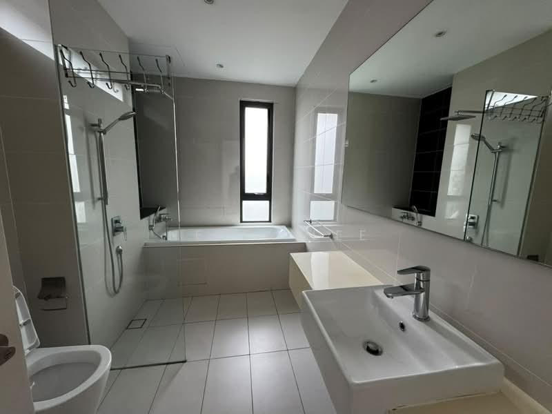 Terraced House for Rent in Iskandar Puteri (Nusajaya) (Johor) - Helen Lee - Bathroom - PropertyGuru.com.my