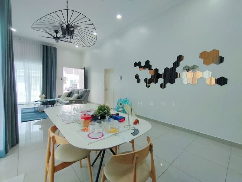 Rumah Banglo untuk Dijual di Kepala Batas (Penang) - Azura Ghani - Living Room - PropertyGuru.com.my