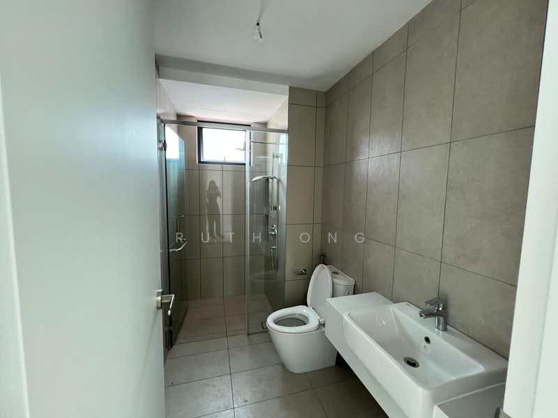 Condominium for Sale at Mezzo - Ruth Ong - Bathroom - PropertyGuru.com.my