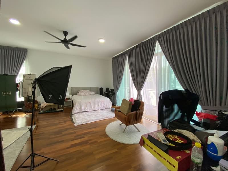 Rumah Teres 3 Tingkat untuk Dijual di Bukit Jelutong (Shah Alam) - Zamila Ismail - PropertyGuru.com.my