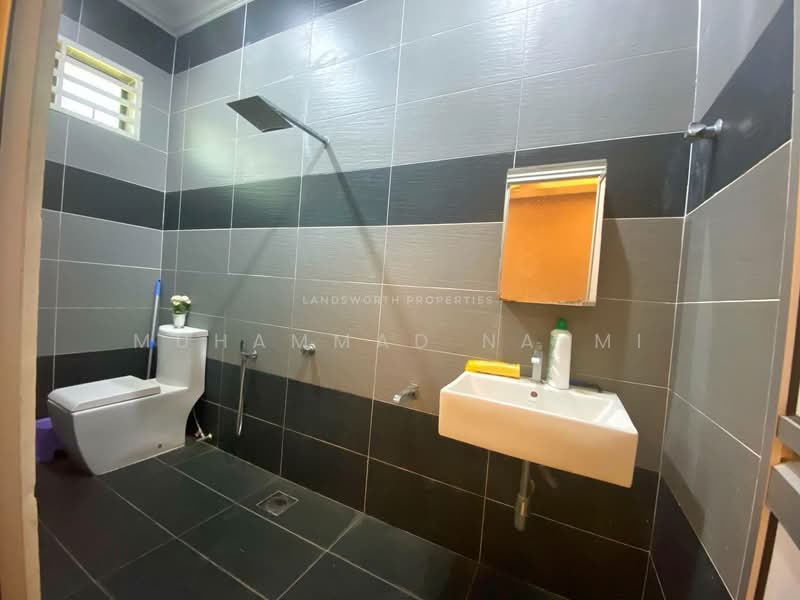 Bungalow for Sale in Taman Kijal Meraga (Kijal) - Muhammad Najmi - Bathroom - PropertyGuru.com.my