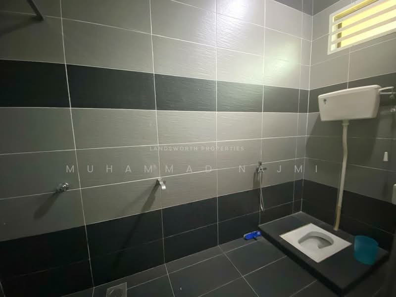 Bungalow for Sale in Taman Kijal Meraga (Kijal) - Muhammad Najmi - Bathroom - PropertyGuru.com.my