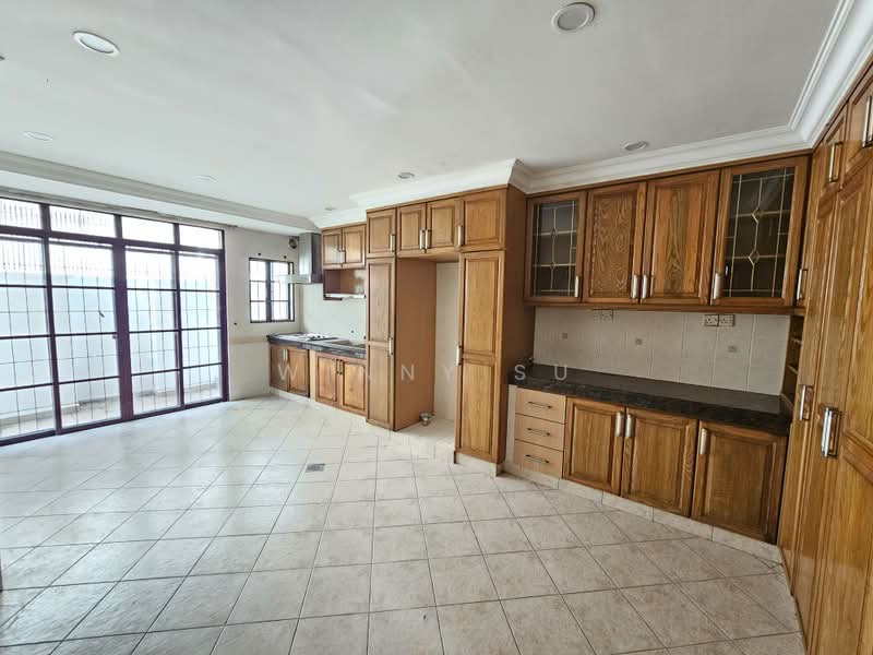 2-storey Terraced House for Sale in Bukit Jelutong (Shah Alam) - Winny Su - Kitchen - PropertyGuru.com.my