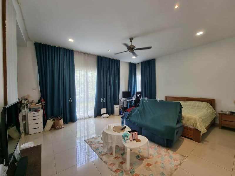 Bungalow for Sale in 16 Sierra (Puchong) - Alan Chan - Living Room - PropertyGuru.com.my