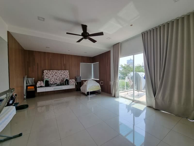 Bungalow for Sale in 16 Sierra (Puchong) - Alan Chan - Living Room - PropertyGuru.com.my