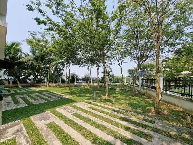 Bungalow for Sale in 16 Sierra (Puchong) - Alan Chan - Garden - PropertyGuru.com.my