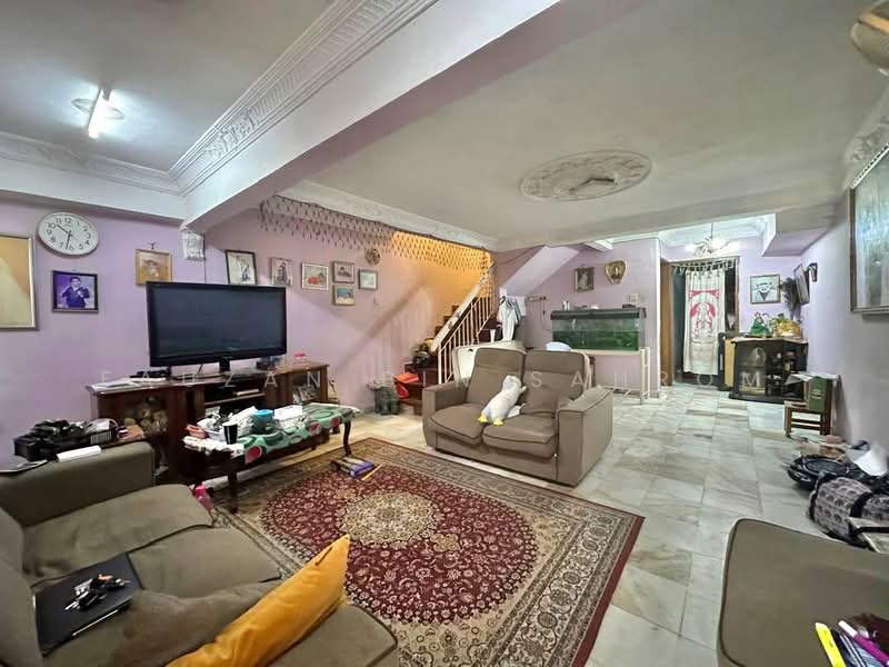 2-storey Terraced House for Sale in Taman Serdang Raya (Seri Kembangan) - Fauzan bin Sahrom - PropertyGuru.com.my
