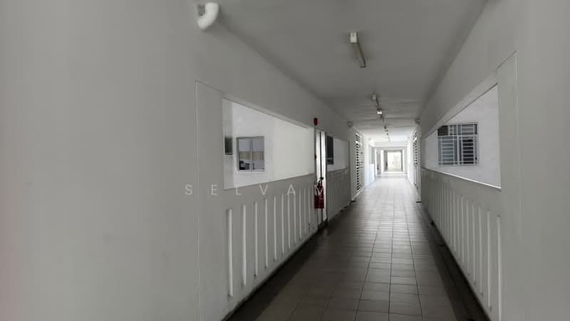 Kondominium untuk Dijual di Residensi PV18 - Selvam . - Corridor - PropertyGuru.com.my