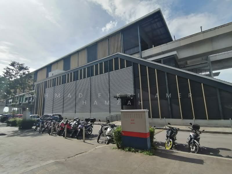 Office for Rent in Bandar Putra Permai (Seri Kembangan) - Ahmad Fikri Amer Hamzah - Exterior - PropertyGuru.com.my