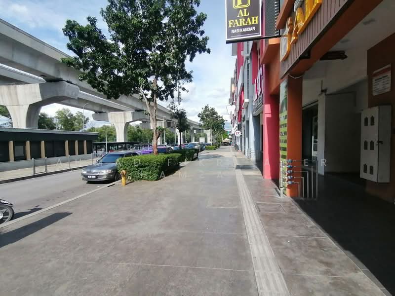 Office for Rent in Bandar Putra Permai (Seri Kembangan) - Ahmad Fikri Amer Hamzah - Exterior - PropertyGuru.com.my