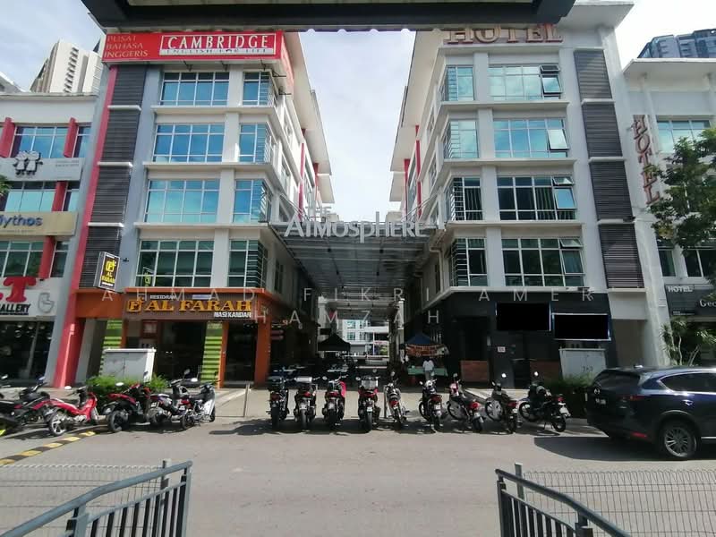 Office for Rent in Bandar Putra Permai (Seri Kembangan) - Ahmad Fikri Amer Hamzah - Exterior - PropertyGuru.com.my