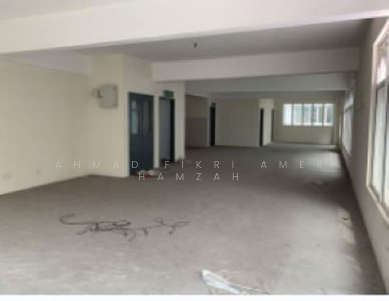Office for Rent in Bandar Putra Permai (Seri Kembangan) - Ahmad Fikri Amer Hamzah - Interior - PropertyGuru.com.my