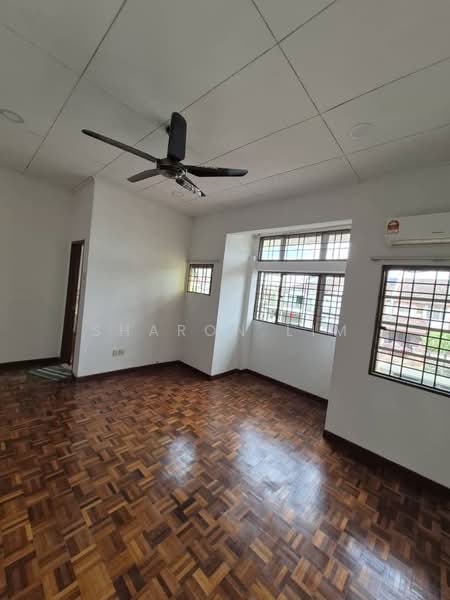 2-storey Terraced House for Rent in Putra Heights (Subang Jaya) - Sharon Lim - bedroom - PropertyGuru.com.my